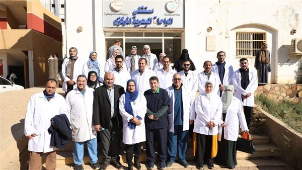 إقبالٌ كبيرٌ على قافلة جامعة الأزهر التنموية الشاملة بمدينة الواحات البحرية