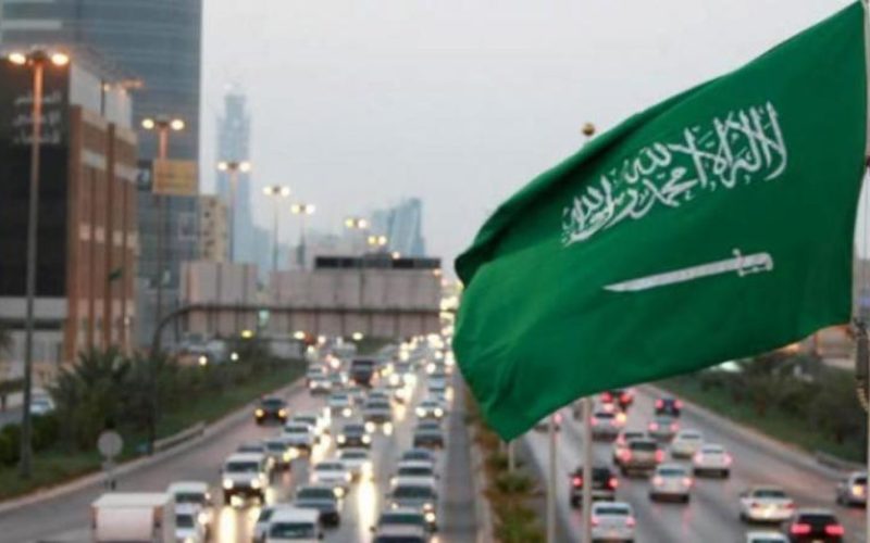 يا مرحب بالريالات.. العمل المصرية تُعلن عن توفر فرص عمل في السعودية