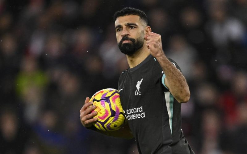 “خيبة أمل”… محمد صلاح يؤكد عدم تلقيه عرضا من ليفربول لتجديد عقده 