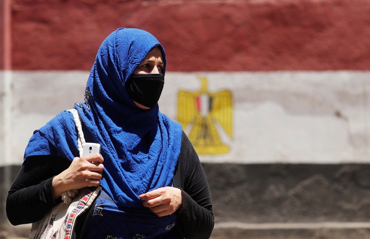 2020-05-31T153630Z_1573272549_RC2RZG9UQ1SR_RTRMADP_3_HEALTH-CORONAVIRUS-EGYPT-MASKS.JPG