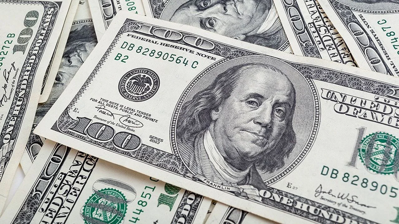 بعد تراجعه.. سعر الدولار اليوم الثلاثاء 13 مايو 2025 في البنوك الحكومية والخاصة