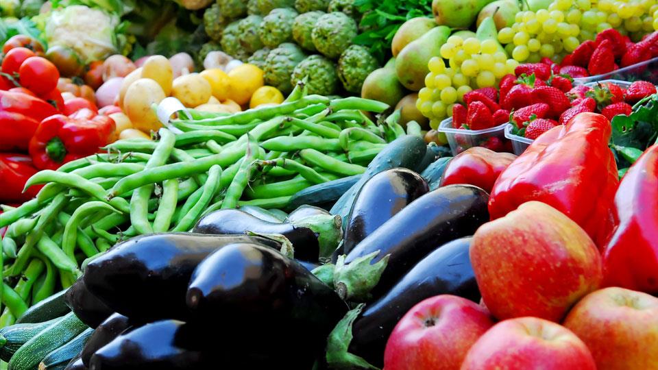 البصل بكام النهاردة.. أسعار الخضروات والفاكهة اليوم السبت 28 يونيو 2025