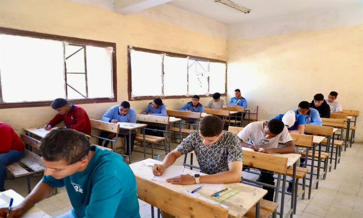 الناجح يرفع أيده .. رابط نتيجة الدبلومات الفنية 2025 برقم الجلوس | سريع ومباشر