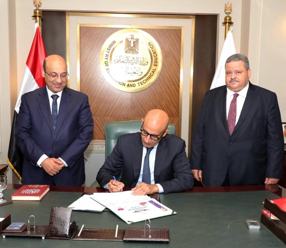 استعلم الآن.. وزير التعليم يعتمد نتيجة الدبلومات الفنية رسميا 2025