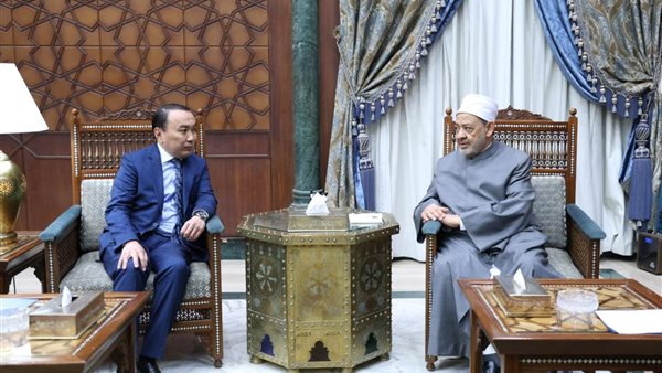 كازاخستان تجدد دعوتها لشيخ الأزهر للمشاركة في افتتاح قمَّة زعماء الأديان