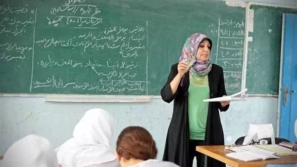 شروط التقديم لمد خدمة المعلمين المحاليين للمعاش