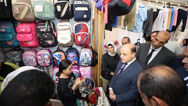 محافظ كفرالشيخ يعلن استمرار مبادرة “سوق اليوم الواحد” بمعرض «أهلًا مدارس»