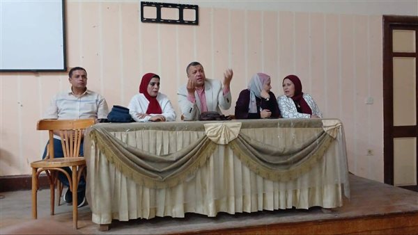 أسيوط.. ندوات وفعاليات للتعريف بالفروق بين نظام البكالوريا الجديد والثانوية العامة