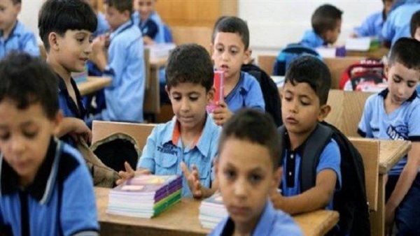دولة عربية تعلن تأجيل بدء الدراسة بالجامعات والمدارس