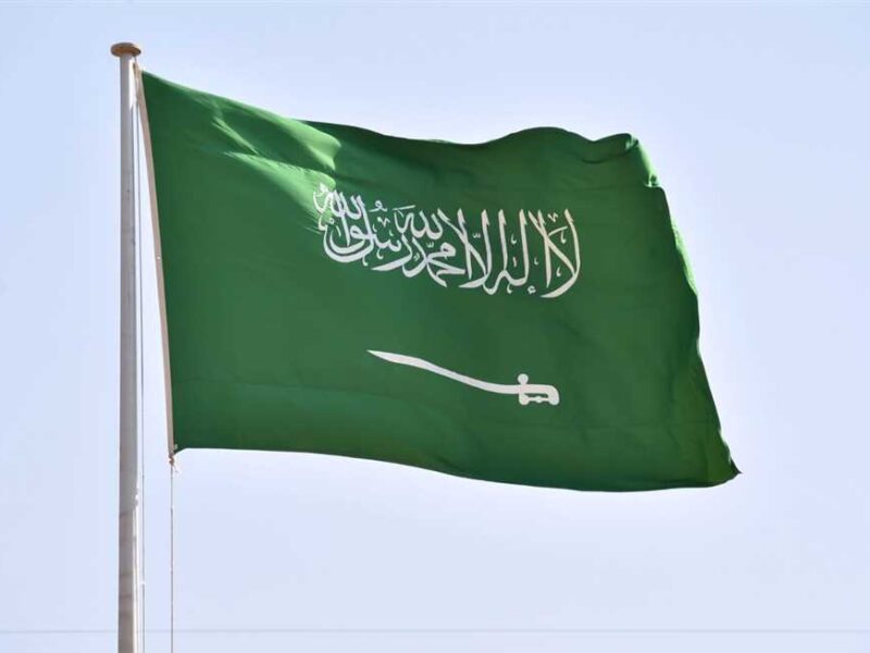 عدد إجازات الطلاب 2025-2026 في السعودية حسب التقويم الدراسي| تفاصيل عودة الإداريين