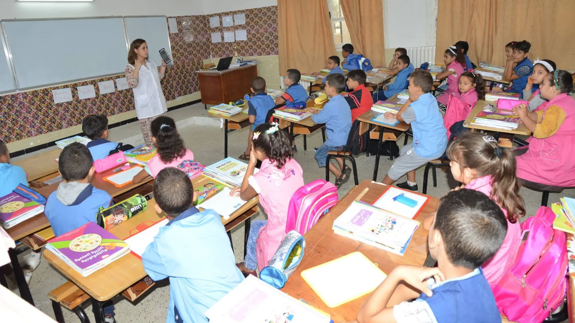 مسابقة توظيف الأساتذة 2025 الجزائر والتسجيل عبر المنصة الرقمية