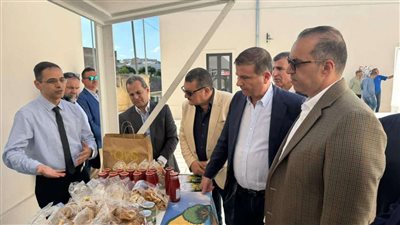وزيرا الزراعة والشؤون النيابية يتفقدان أحد النماذج التعاونية المنتجة بجنوب إيطاليا.. ويشيدان بنجاح أصحاب التجربة من صغار المزارعين في تطوير القيمة الزراعية ودعم الاقتصاد المحلي
