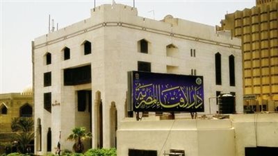 العلم أساس بناء الأمم وأهل العلم أمانة الله على الأرض