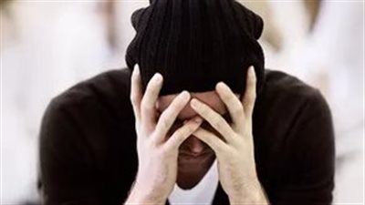 رقم مرعب.. استشاري نفسي تكشف عن عدد المرضى النفسيين حول العالم