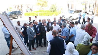 وزير الصحة يوجه بدراسة إنشاء وحدة لزراعة النخاع ومستشفى للصحة النفسية بقنا