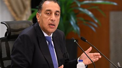 استعدادًا لافتتاحه نوفمبر المقبل.. رئيس الوزراء يتفقد المشروعات الجارية لتطوير المنطقة المحيطة بالمتحف المصري الكبير