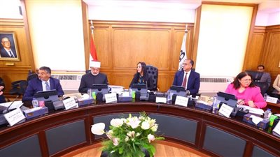 وزيرة التضامن الاجتماعي ترأس اجتماع مجلس إدارة بنك ناصر بعد إعادة تشكيله