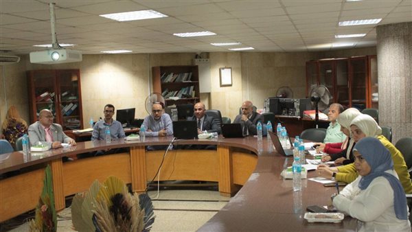 جامعة أسيوط تعقد الاجتماع النهائي للجنة تحكيم جائزة الجودة والتميز 2025