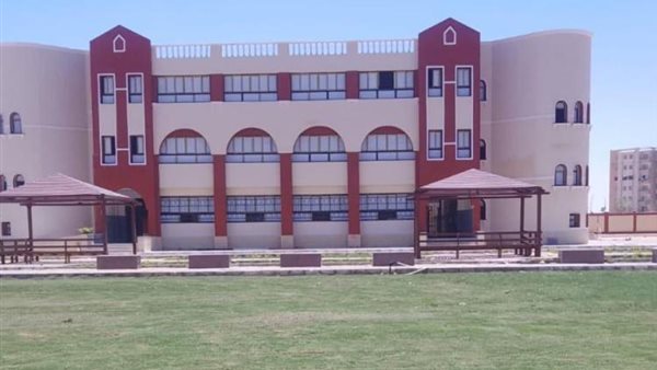 تسليم مدرسة تعليم أساسي بالمنيا الجديدة