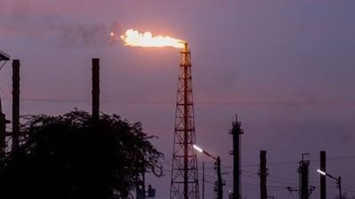 67.48 دولار لبرنت و63.32 للخام الأميركي.. أسعار النفط مستقرة وسط مخاوف تراجع الإمدادات الروسية