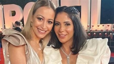 تكريم مستحق.. منى زكي تهنئ منة شلبي بإعلان تكريمها في مهرجان الجونة السينمائي