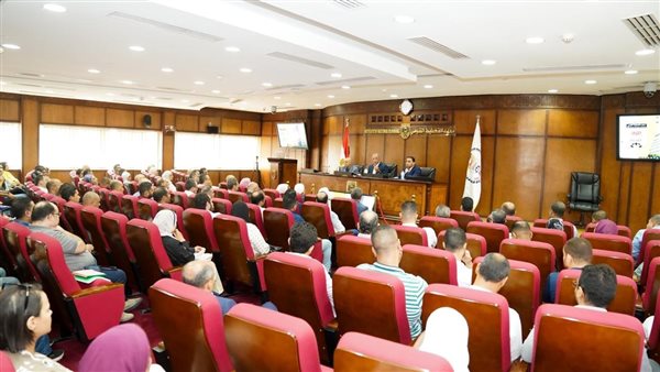 معهد التخطيط القومي يؤكد على دمج البحث العلمي بالتطبيق العملي