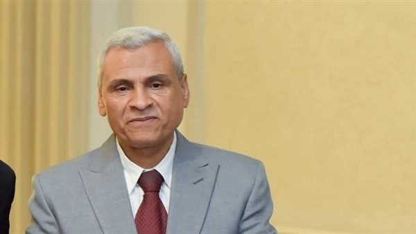 نقيب المعلمين يوجه بمساندة أسرة مدير مدرسة بقنا بطابور الصباح