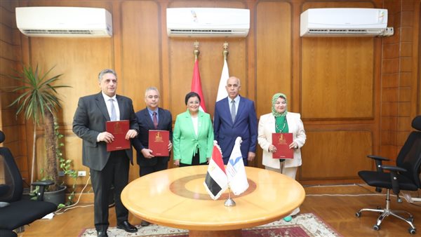 رئيس جامعة كفر الشيخ يستقبل نائب وزير الصحة والسكان لبحث سبل التعاون