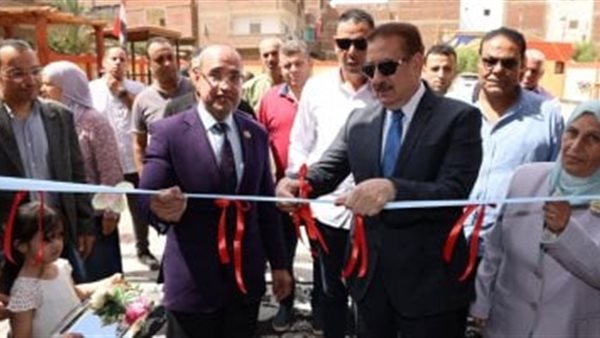 محافظ المنوفية يفتتح مدرستى الشهيدين أحمد حشيش ببروى وإسلام فايز بكفر القلشى