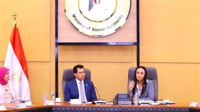 وزيرا التضامن والشباب يعقدان لقاءً موسعًا بنموذج محاكاة مجلس الشيوخ