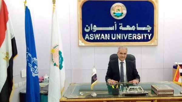 12 عالمًا من أبناء جامعة أسوان ضمن قائمة أفضل 2% من علماء العالم لعام 2025