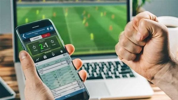 قبل قمة الأهلي والزمالك.. الأزهر يحذر من تطبيقات المراهنات ويصفها بـ القمار المحرم