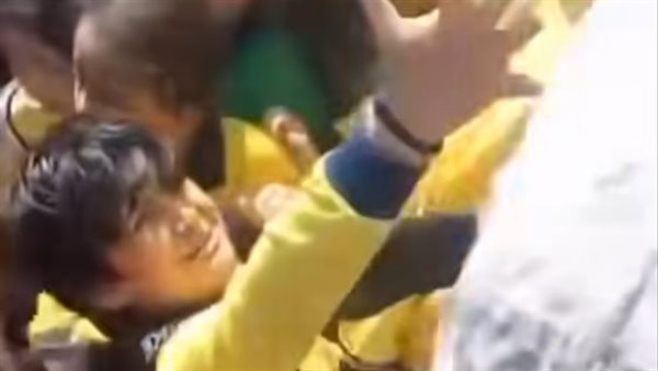 عاجل.. فيديو تدافع طلاب مدرسة طلعت حرب الجديدة بحدائق أكتوبر يثير الجدل