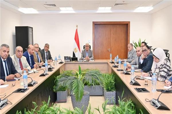 وزير الري يتابع إيراد نهر النيل من المياه لهذا العام