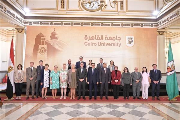 جامعة القاهرة توقع مذكرات تفاهم مع سوربون وأكس مارسيليا والمعهد الوطني للغات