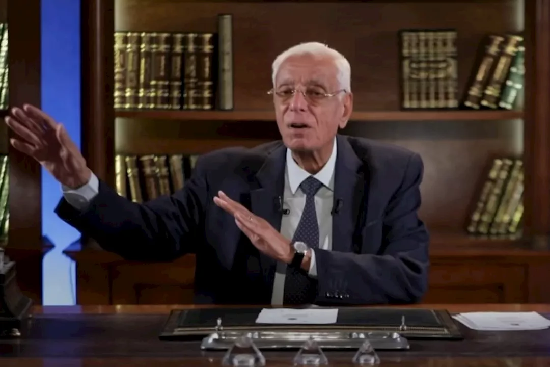 التبول أكثر من مرتين ليلًا- حسام موافي يوضح السبب