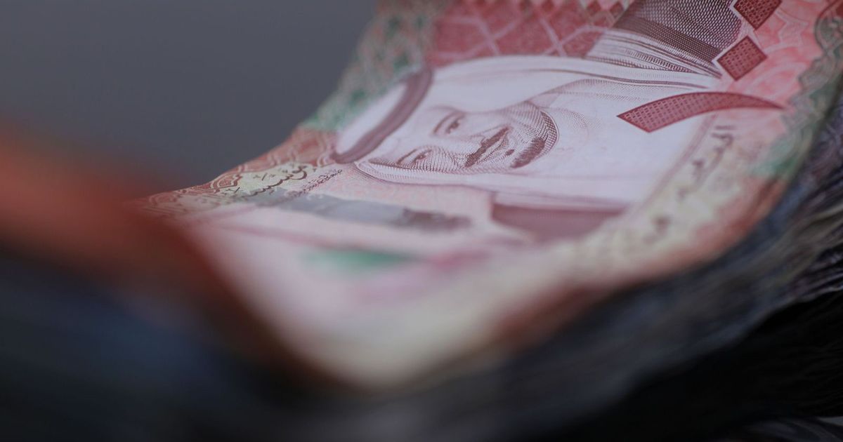 الأنشطة النفطية السعودية تنمو بأعلى وتيرة في عامين ونصف