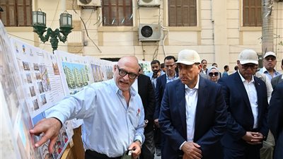 رئيس الوزراء يتفقد مشروع تحسين الصورة البصرية للقاهرة الخديوية