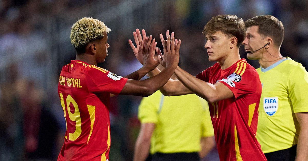 الاتحاد الإسباني “مندهش” من انتقادات فليك للمنتخب ومدربه