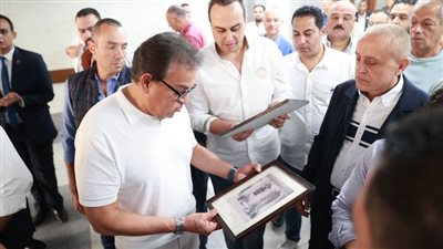 وزير الصحة ومحافظ الأقصر يتفقدان عدد من المنشآت الطبية بالمحافظة