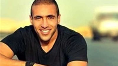 موعد ومكان عزاء المطرب الراحل عمرو ستين