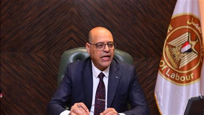 وزارة العمل تطرح 4007 فرصة عمل بمرتبات مجزية في 8 محافظات