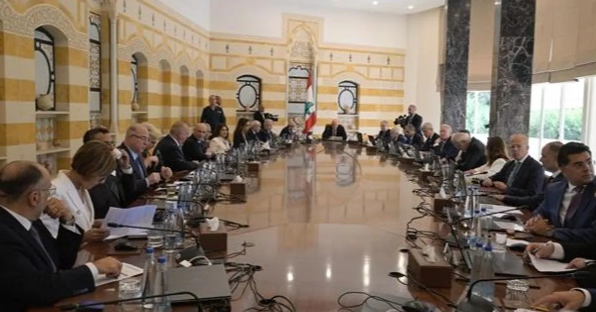 إعلام لبناني: الحكومة تقر خطة الجيش لحصر السلاح بيد الدولة