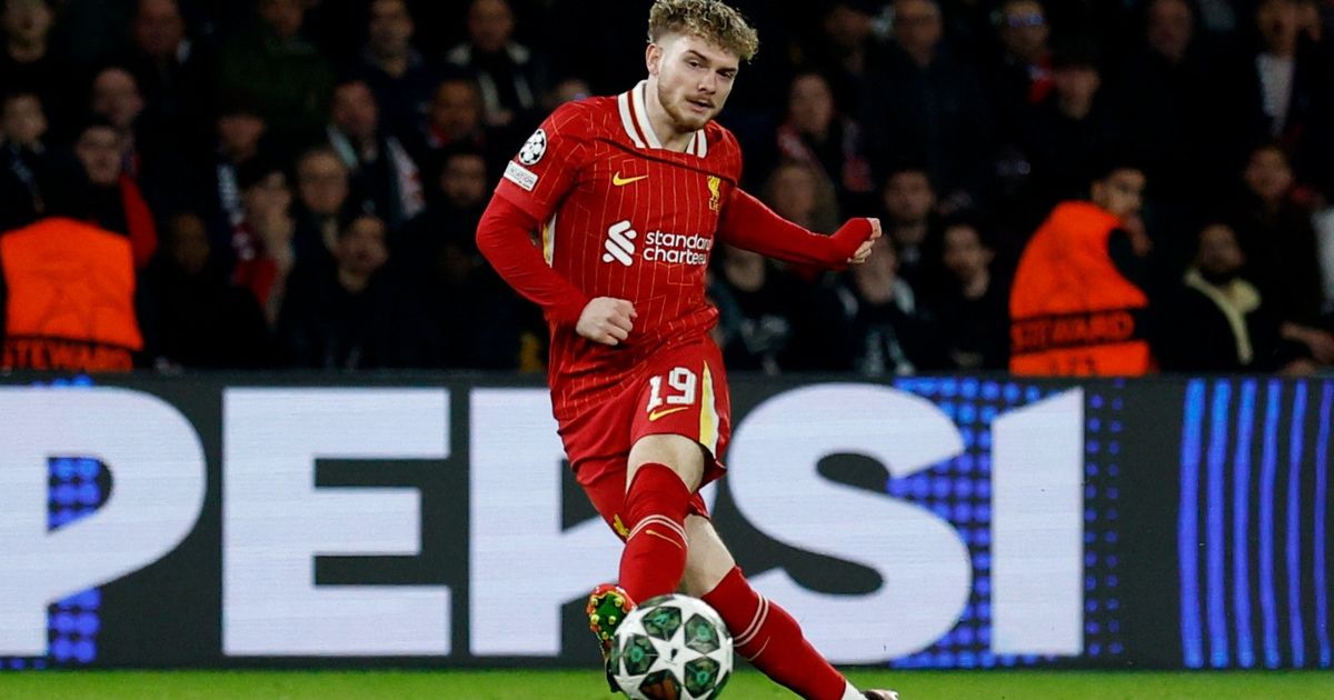 أستون فيلا يقترب من استعارة لاعب وسط ليفربول