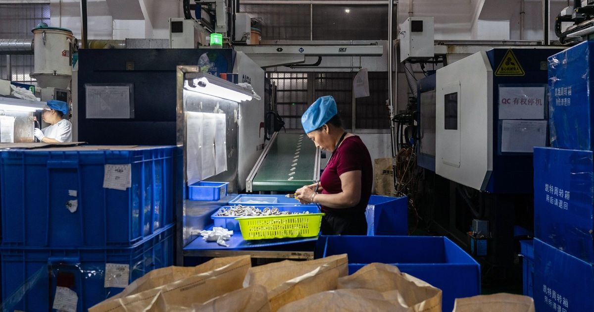 الصين تغرق العالم بصادرات رخيصة بعد رسوم ترمب