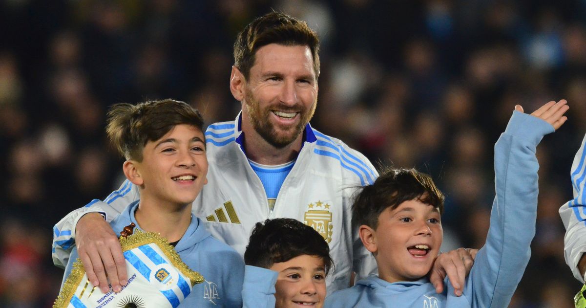 ليونيل ميسي لا يستبعد غيابه عن كأس العالم 2026 مع الأرجنتين