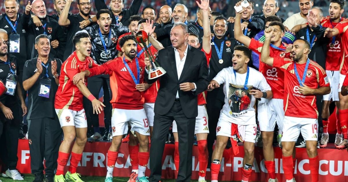 “ورم حميد” يحرم الأهلي المصري من محمود الخطيب