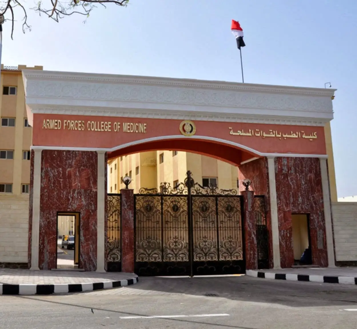 للمرة الأولى.. قبول دفعة إناث للالتحاق بكلية الطب بالقوات المسلحة 2025