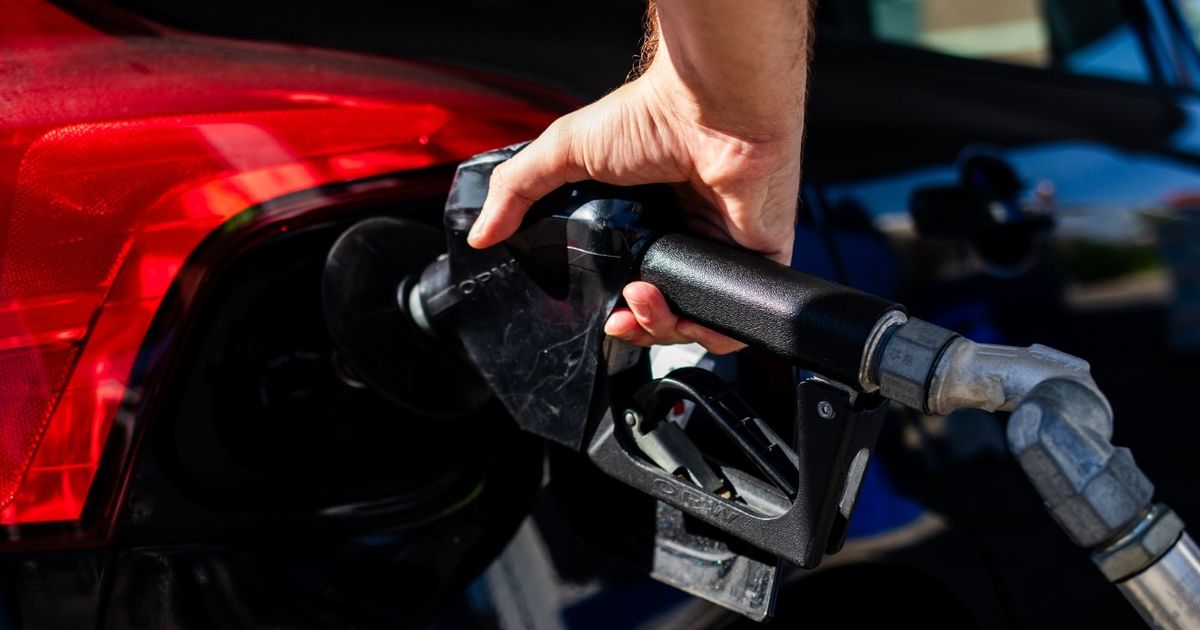 رحلة سعر البنزين.. كيف تحدد الدول ثمن الوقود ومن الأكثر دعماً؟