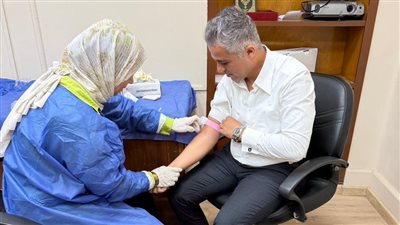 النائب أحمد فتحي يجري الكشف الطبي استعدادًا لخوض انتخابات مجلس النواب